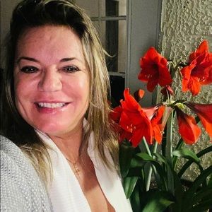 Meet your Posher, Marcia